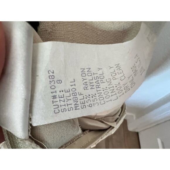 Tadashi Shoji Cream Lace Strapless Sleeveless Formal Gown Size 8 - Picture 9 of 9